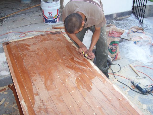 Preparación de tablero para instalación de cercos y peinazos nuevos.
